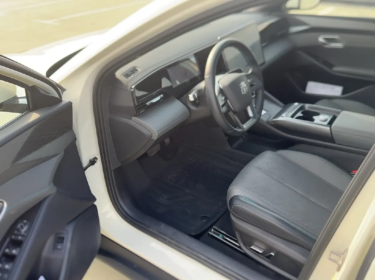 2025 BYD QinL BEV,autocango,china used car exporter,china ev exporter,chinese used car exporter,chinese used ev exporter