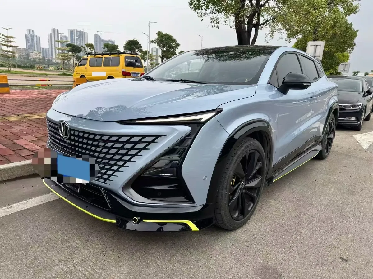 2021 ChangAn UNI-T 1.5T 180HP L4 7DCT,autocango,china used car exporter,china ev exporter,chinese used car exporter,chinese used ev exporter