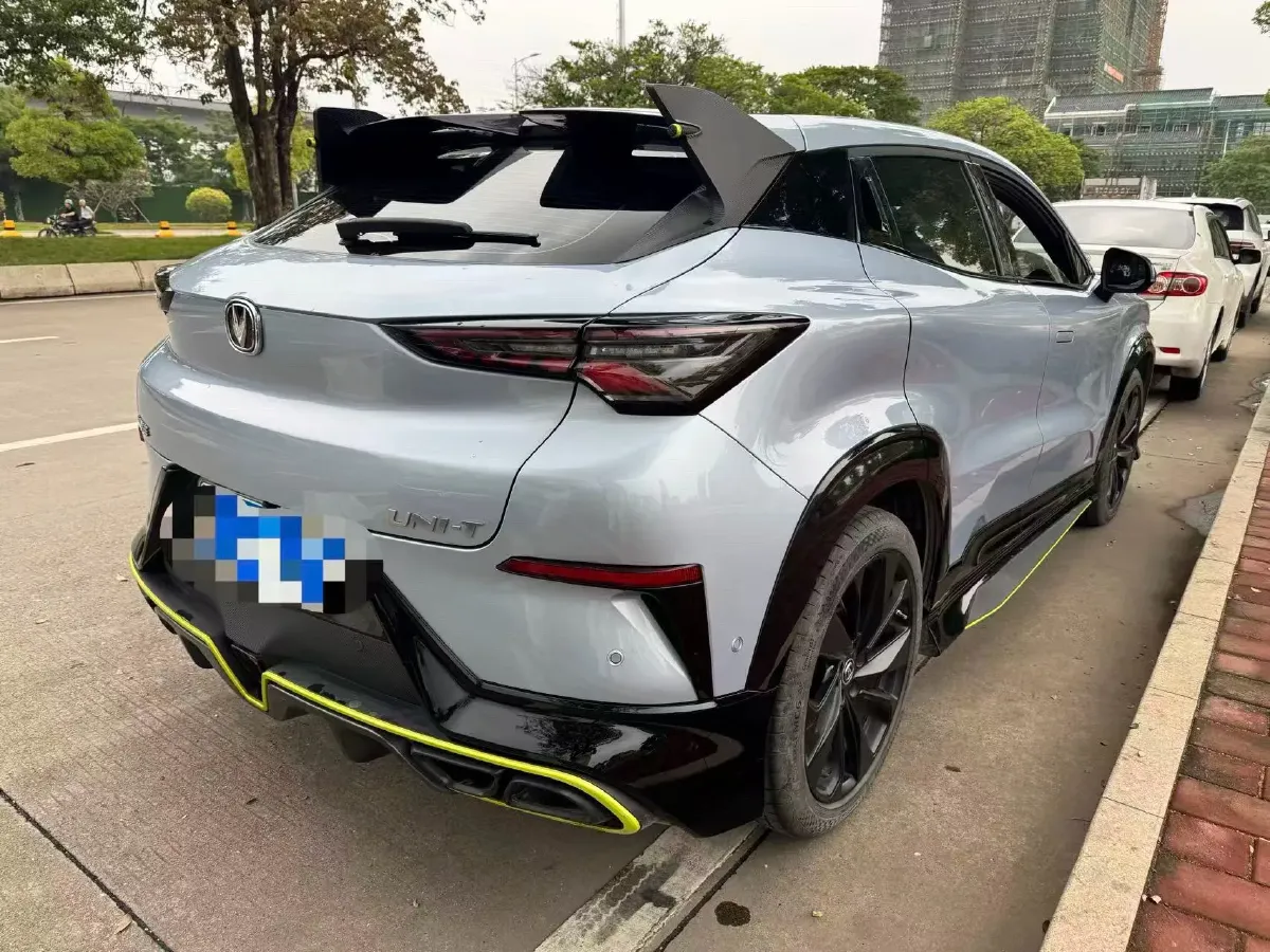 2021 ChangAn UNI-T 1.5T 180HP L4 7DCT,autocango,china used car exporter,china ev exporter,chinese used car exporter,chinese used ev exporter