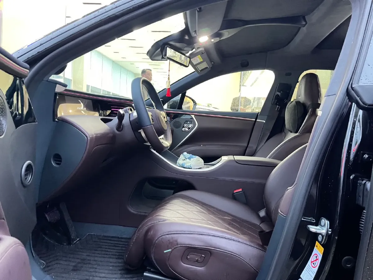 2025 Avatr 11 1.5T 156HP L4 REEV 39.05KWH,autocango,china used car exporter,china ev exporter,chinese used car exporter,chinese used ev exporter