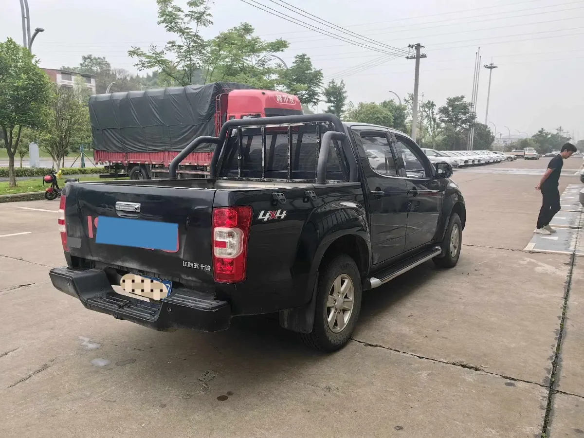 2022 Isuzu RE-MAX Jim 2.8T 120HP L4 5MT,autocango,china used car exporter,china ev exporter,chinese used car exporter,chinese used ev exporter