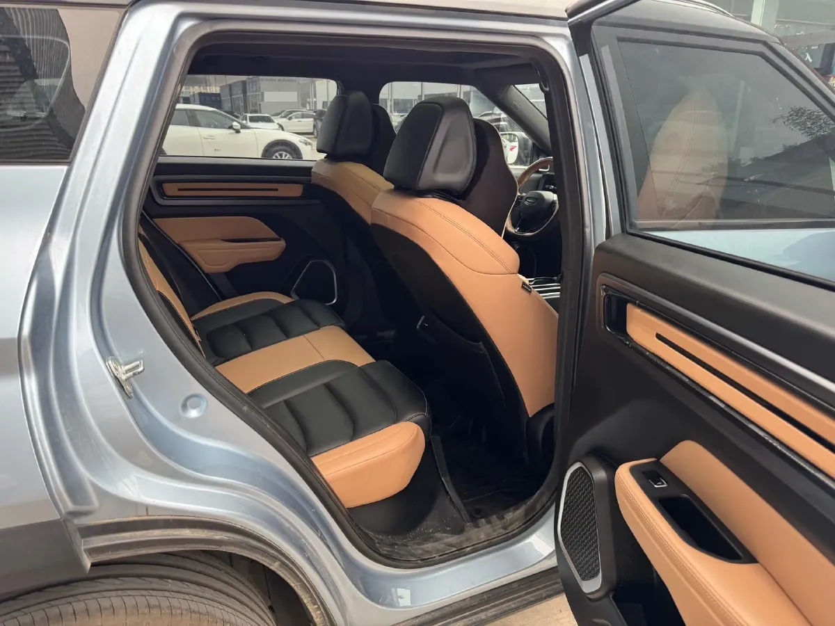 2023 Geely ICON 1.5T 181HP L4 7DCT,autocango,china used car exporter,china ev exporter,chinese used car exporter,chinese used ev exporter