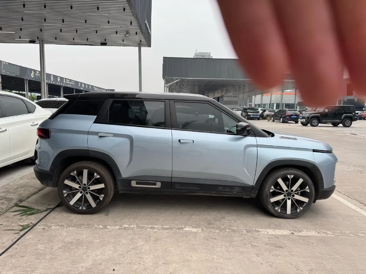 2023 Geely ICON 1.5T 181HP L4 7DCT,autocango,china used car exporter,china ev exporter,chinese used car exporter,chinese used ev exporter