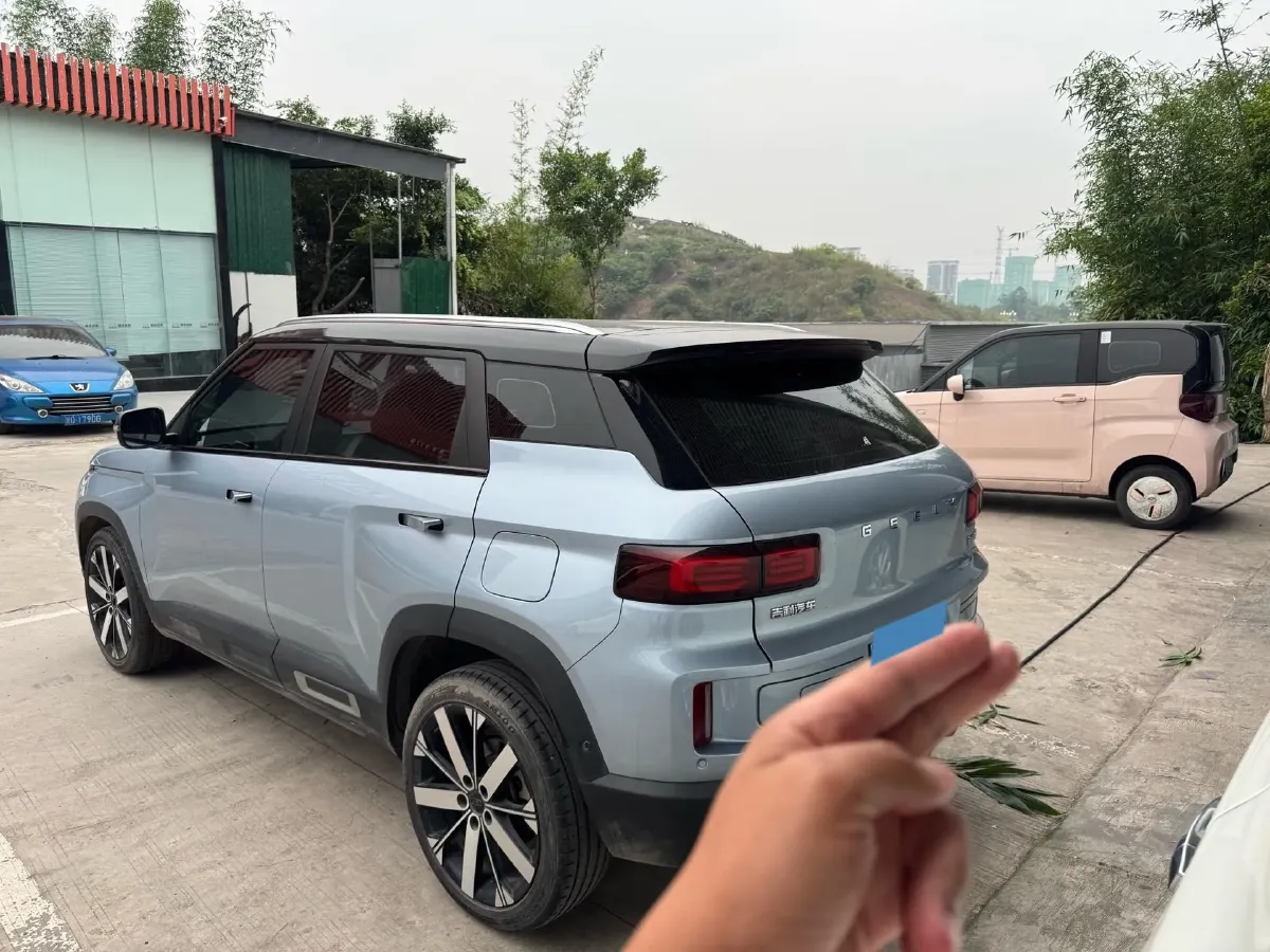 2023 Geely ICON 1.5T 181HP L4 7DCT,autocango,china used car exporter,china ev exporter,chinese used car exporter,chinese used ev exporter