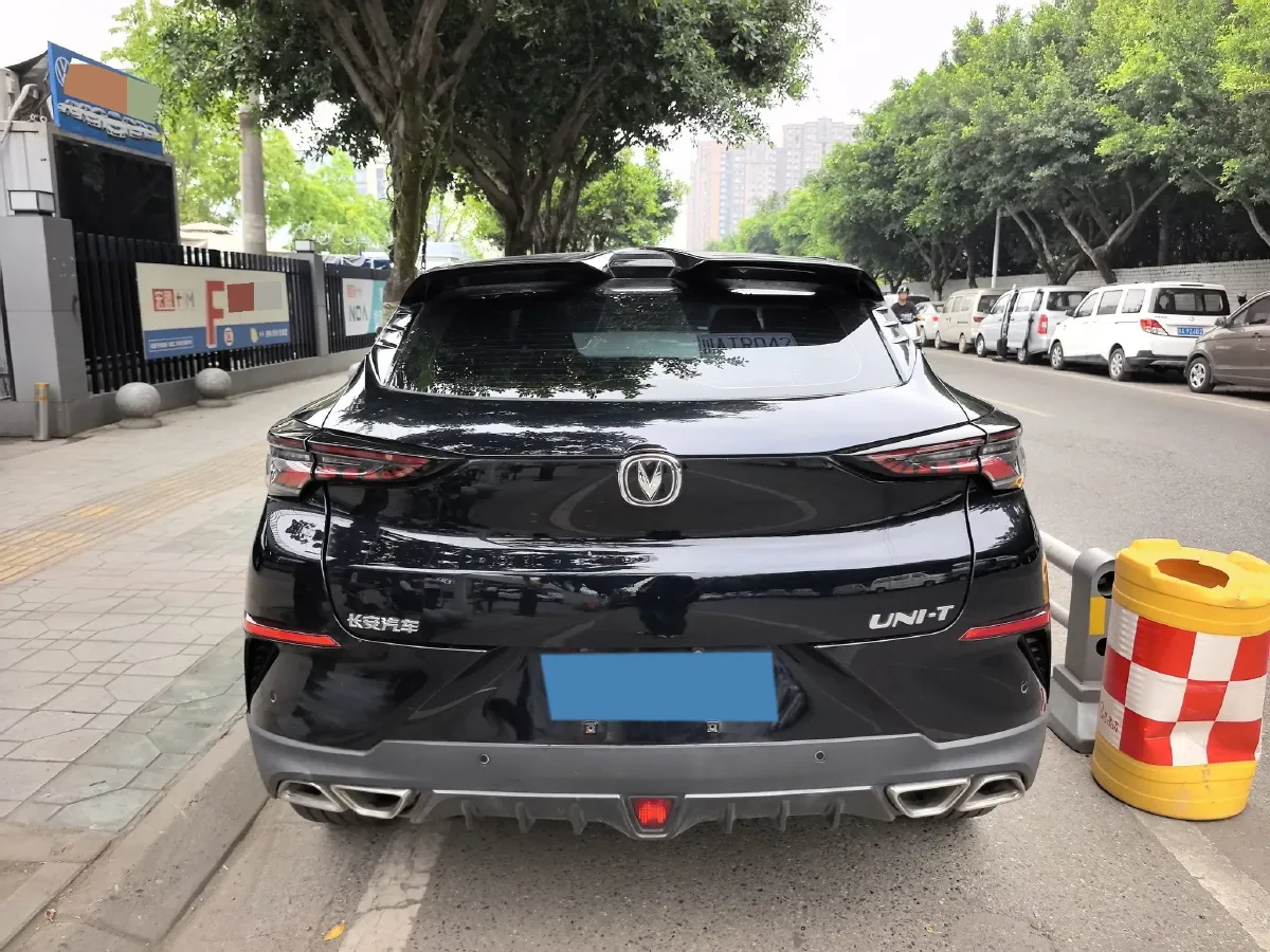 2020 ChangAn UNI-T 1.5T 180HP L4 7DCT,autocango,china used car exporter,china ev exporter,chinese used car exporter,chinese used ev exporter