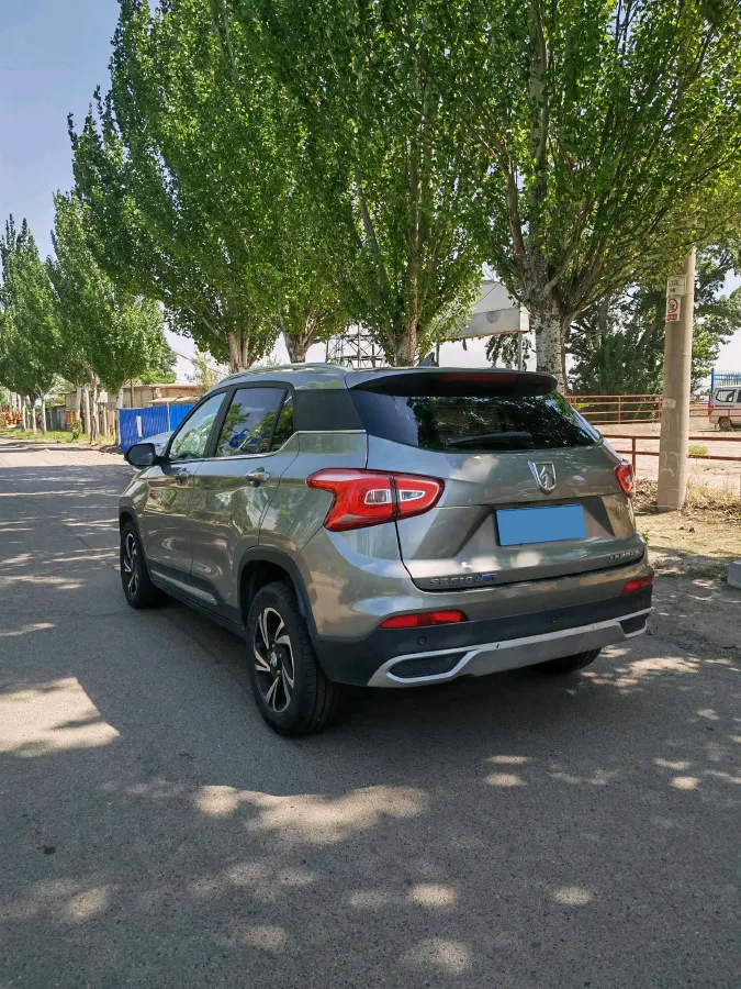 2017 HaiMa S5 Young Edition 1.6L 122HP L4 5MT,autocango,china used car exporter,china ev exporter,chinese used car exporter,chinese used ev exporter