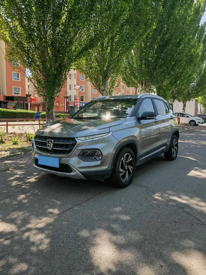 2017 HaiMa S5 Young Edition 1.6L 122HP L4 5MT,autocango,china used car exporter,china ev exporter,chinese used car exporter,chinese used ev exporter