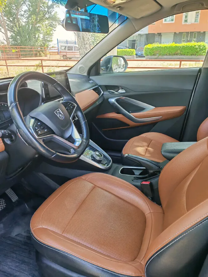 2017 HaiMa S5 Young Edition 1.6L 122HP L4 5MT,autocango,china used car exporter,china ev exporter,chinese used car exporter,chinese used ev exporter