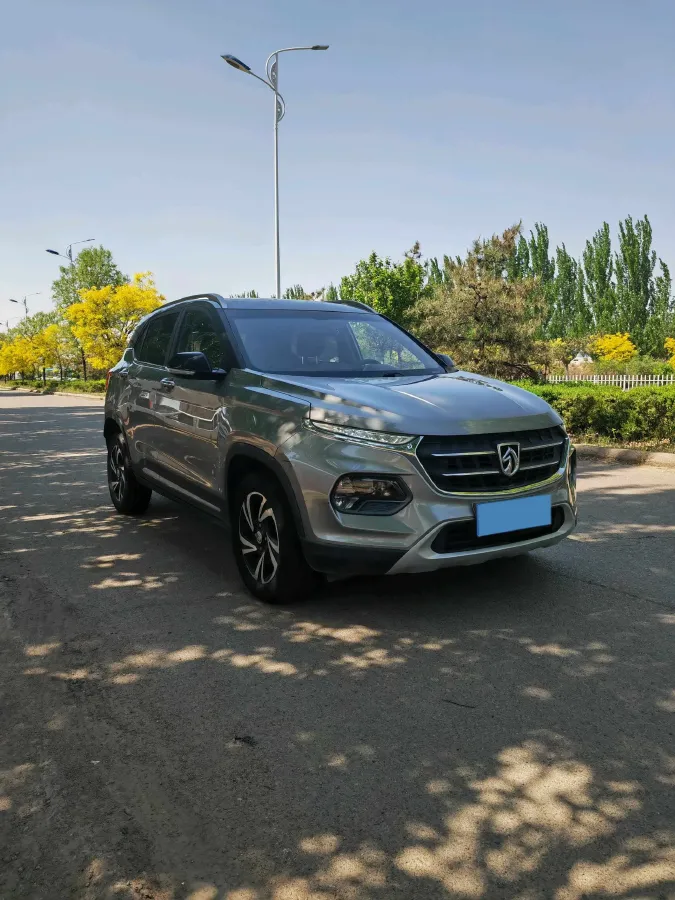 2017 HaiMa S5 Young Edition 1.6L 122HP L4 5MT,autocango,china used car exporter,china ev exporter,chinese used car exporter,chinese used ev exporter