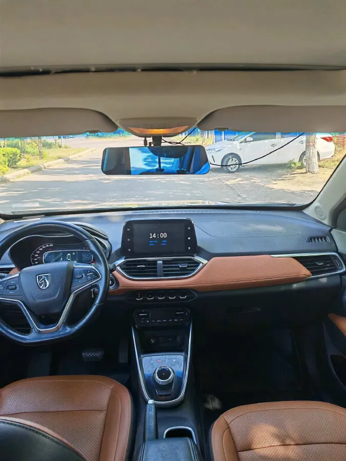 2017 HaiMa S5 Young Edition 1.6L 122HP L4 5MT,autocango,china used car exporter,china ev exporter,chinese used car exporter,chinese used ev exporter