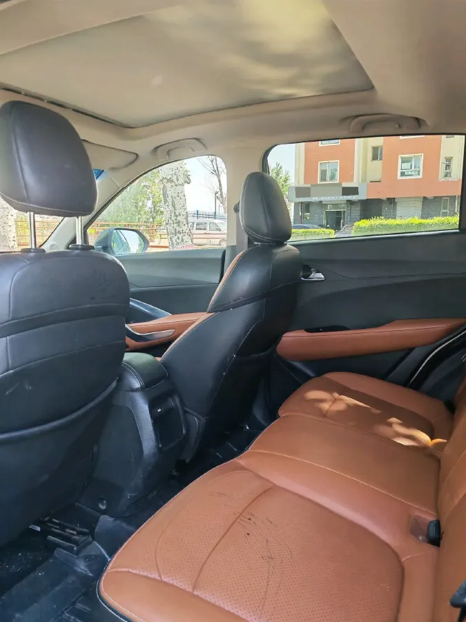 2017 HaiMa S5 Young Edition 1.6L 122HP L4 5MT,autocango,china used car exporter,china ev exporter,chinese used car exporter,chinese used ev exporter