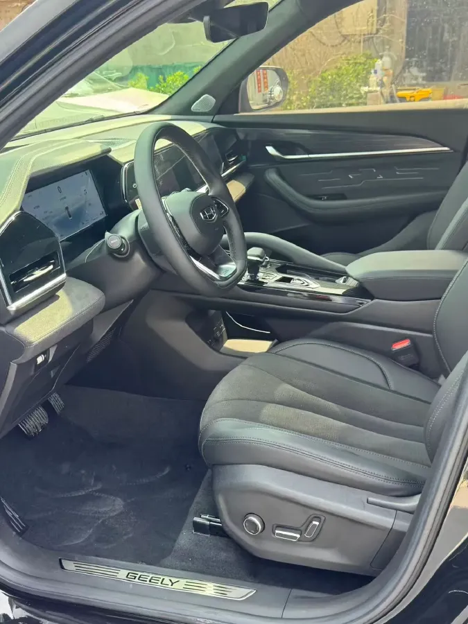 2024 Geely Monjaro 2.0T 238HP L4 8AT,autocango,china used car exporter,china ev exporter,chinese used car exporter,chinese used ev exporter