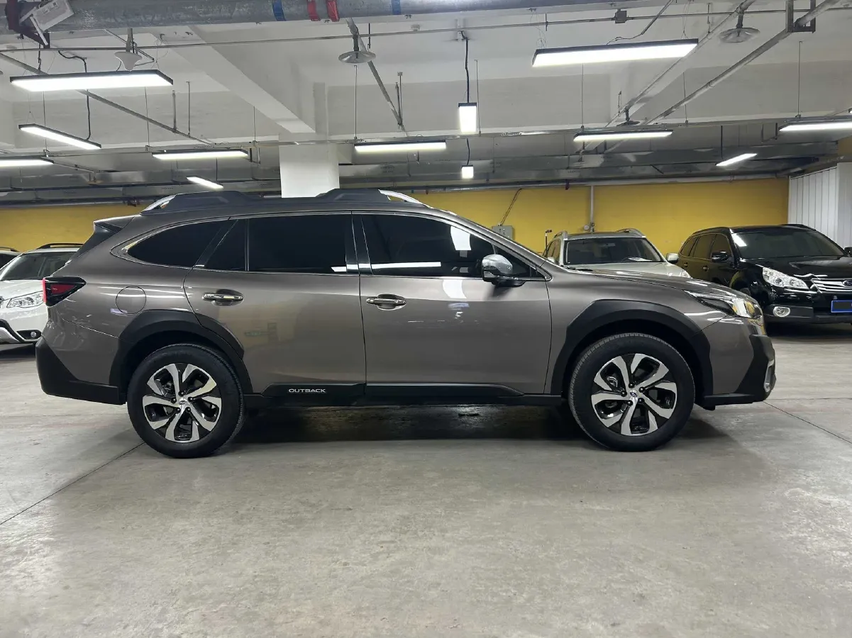 2021 Subaru Outback 2.5L 169HP H4 CVT,autocango,china used car exporter,china ev exporter,chinese used car exporter,chinese used ev exporter