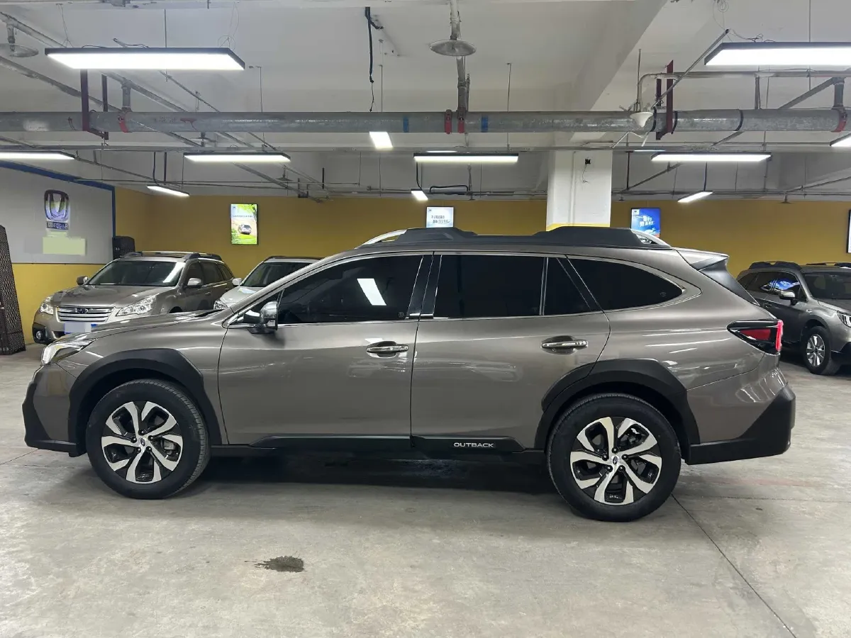 2021 Subaru Outback 2.5L 169HP H4 CVT,autocango,china used car exporter,china ev exporter,chinese used car exporter,chinese used ev exporter
