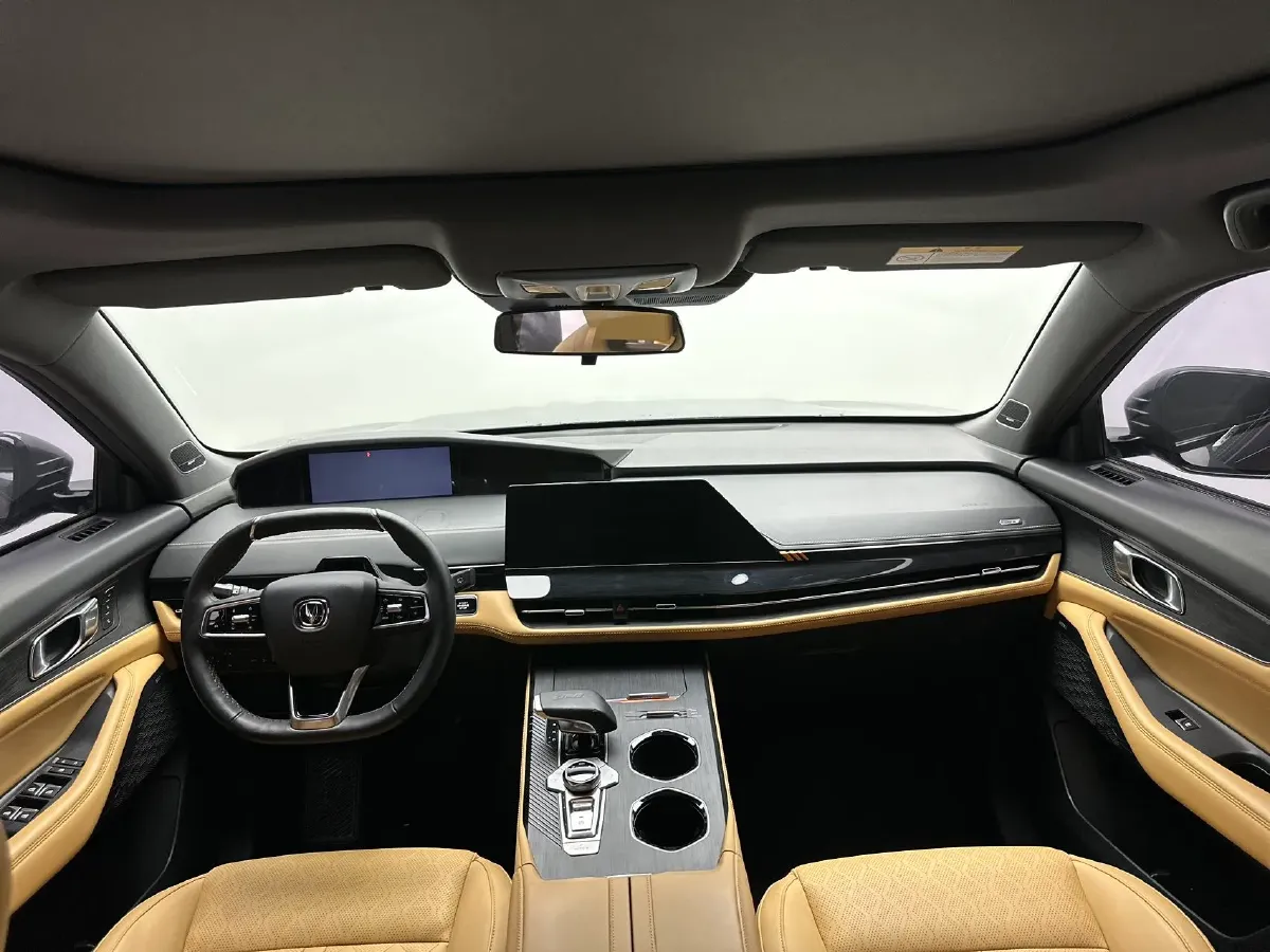 2021 ChangAn UNI-K 2.0T 233HP L4 8AT,autocango,china used car exporter,china ev exporter,chinese used car exporter,chinese used ev exporter