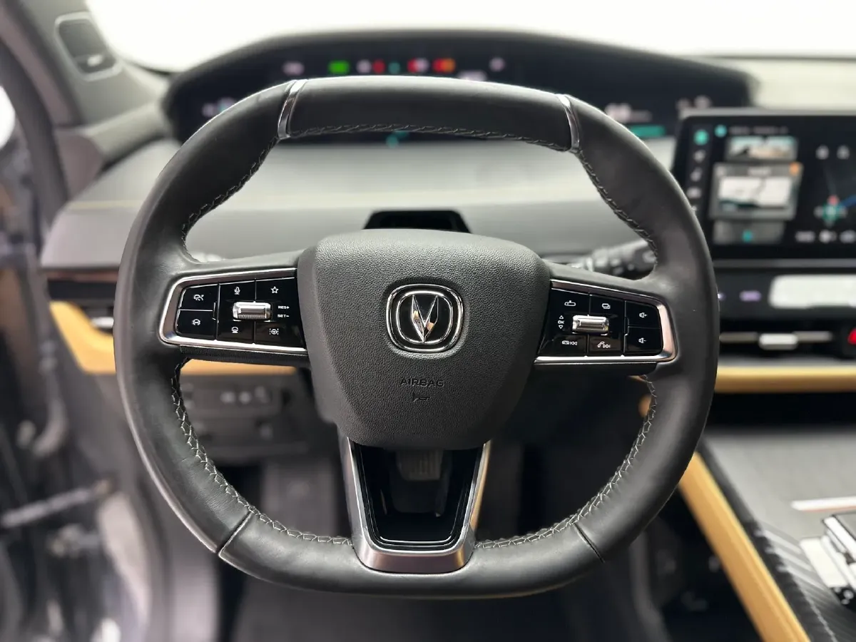 2021 ChangAn UNI-K 2.0T 233HP L4 8AT,autocango,china used car exporter,china ev exporter,chinese used car exporter,chinese used ev exporter