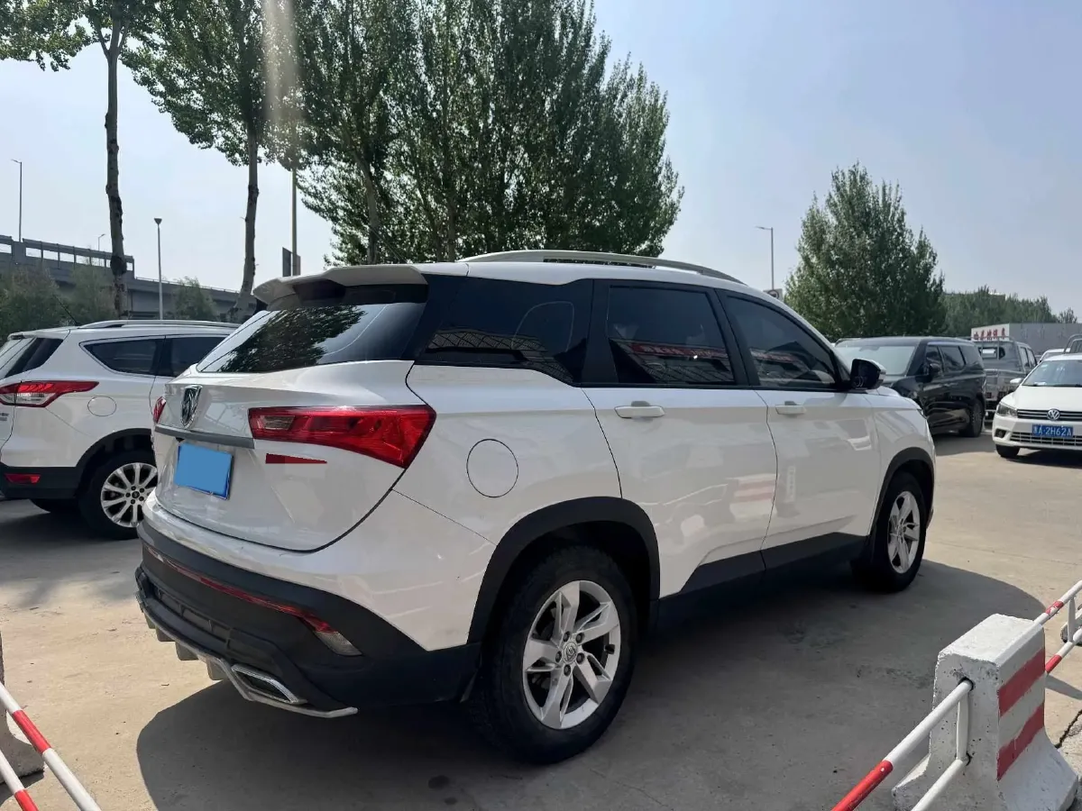 2018 BaoJun 530 1.5T 150HP L4 6MT,autocango,china used car exporter,china ev exporter,chinese used car exporter,chinese used ev exporter