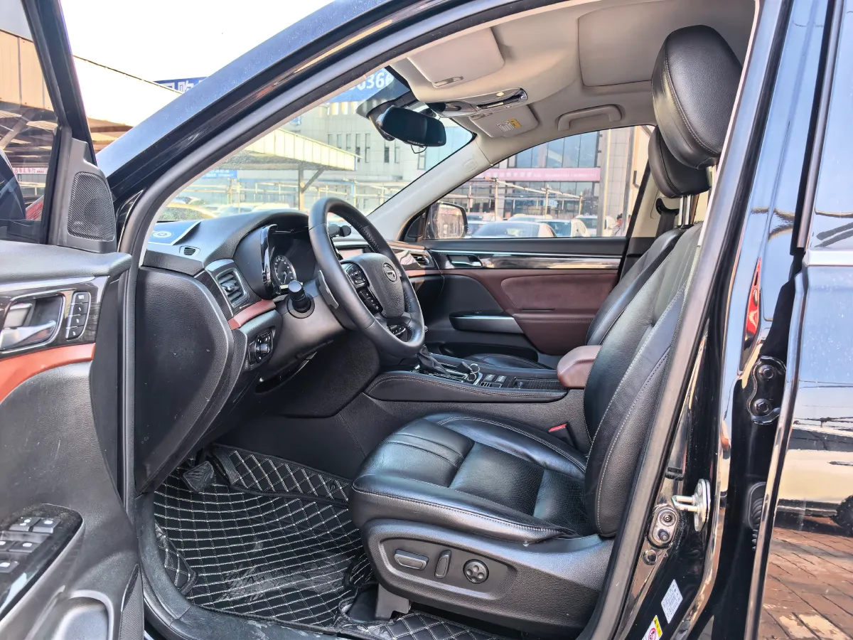 2017 GAC Trumpchi GS8 2.0T 201HP L4 6AT,autocango,china used car exporter,china ev exporter,chinese used car exporter,chinese used ev exporter