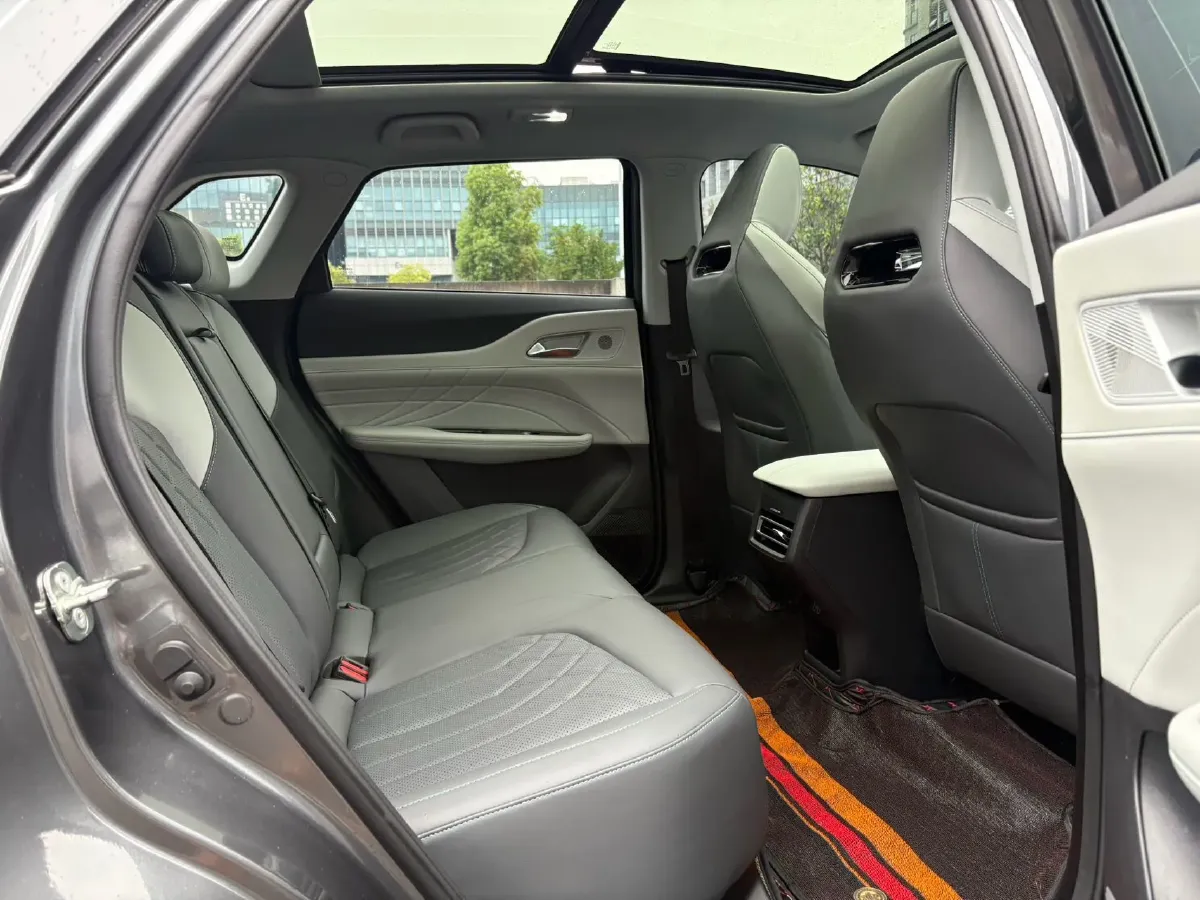 2024 ChangAn UNI-Z 1.5L 98HP L4 E-CVT PHEV 18.4KWH,autocango,china used car exporter,china ev exporter,chinese used car exporter,chinese used ev exporter