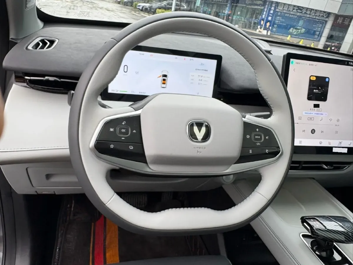 2024 ChangAn UNI-Z 1.5L 98HP L4 E-CVT PHEV 18.4KWH,autocango,china used car exporter,china ev exporter,chinese used car exporter,chinese used ev exporter