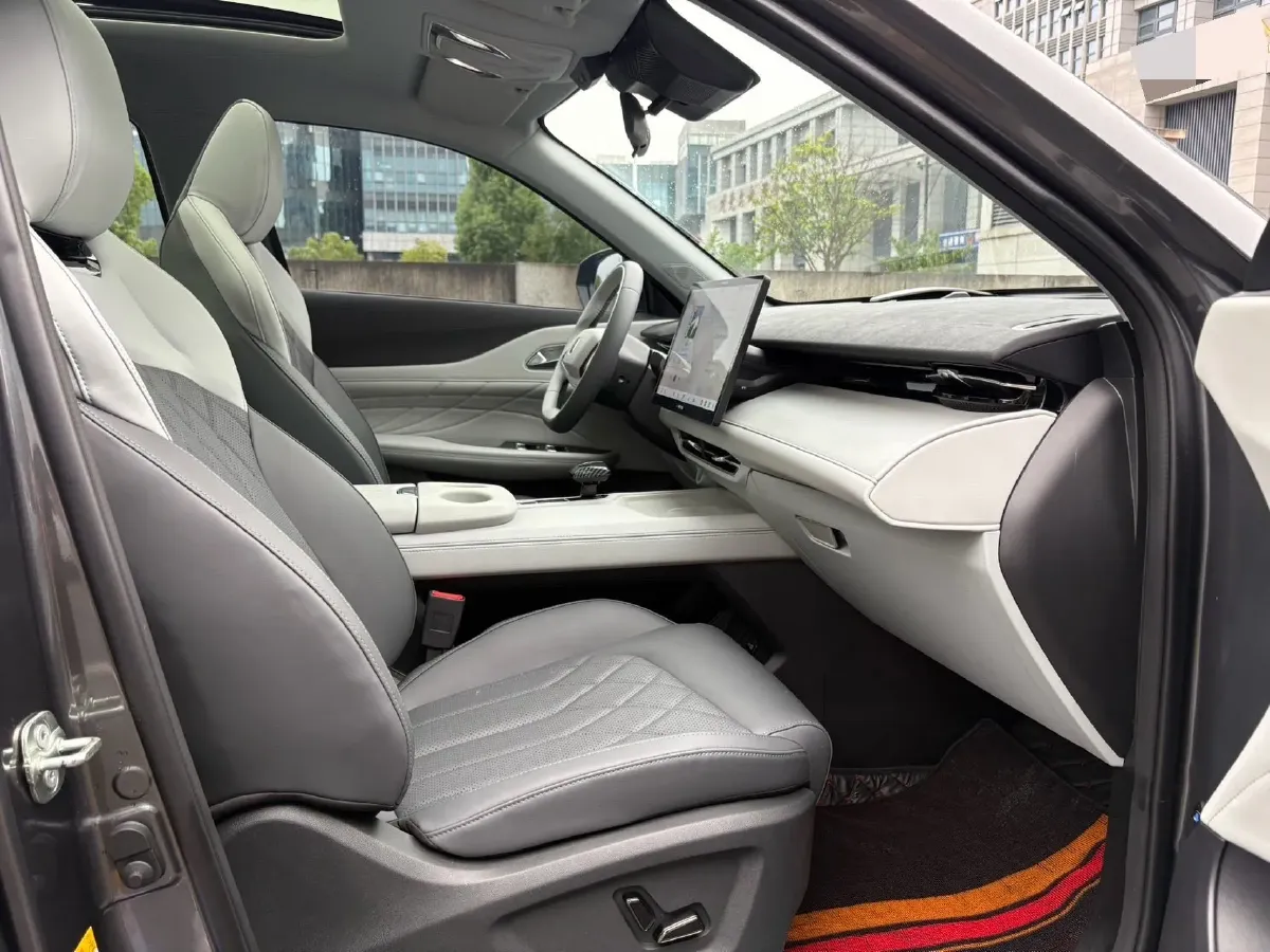 2024 ChangAn UNI-Z 1.5L 98HP L4 E-CVT PHEV 18.4KWH,autocango,china used car exporter,china ev exporter,chinese used car exporter,chinese used ev exporter