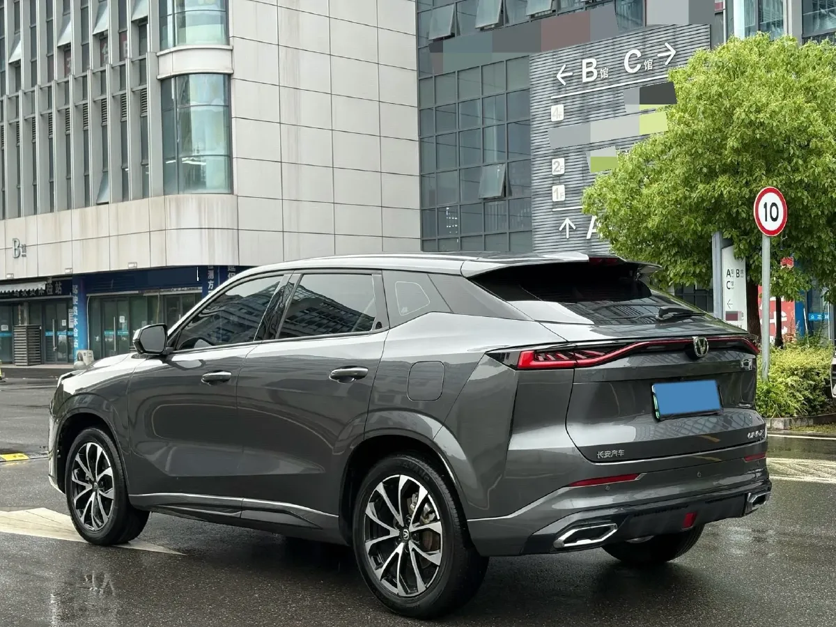 2024 ChangAn UNI-Z 1.5L 98HP L4 E-CVT PHEV 18.4KWH,autocango,china used car exporter,china ev exporter,chinese used car exporter,chinese used ev exporter