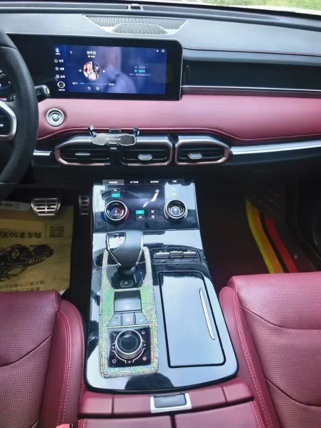 2021 Jetour X70 Plus 1.6T 197HP L4 7DCT,autocango,china used car exporter,china ev exporter,chinese used car exporter,chinese used ev exporter