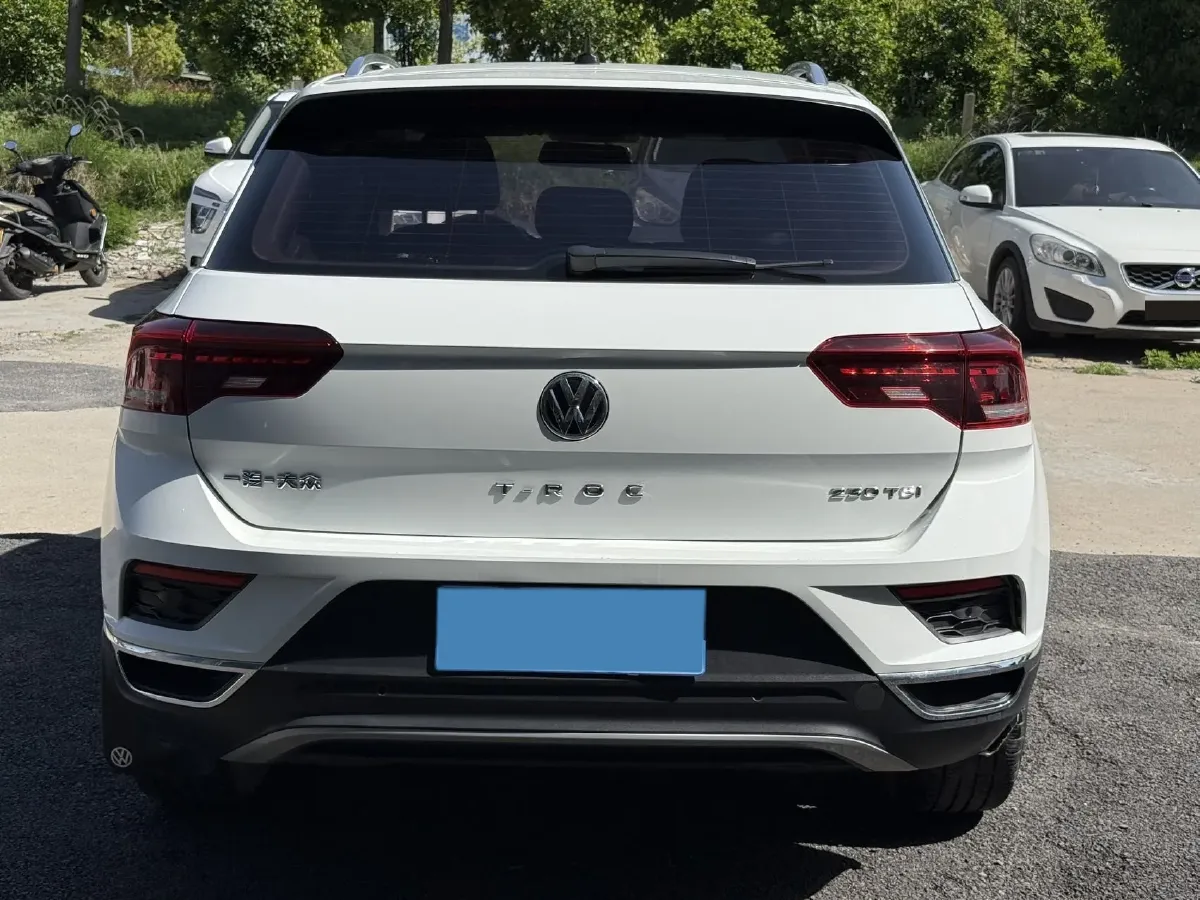 2020 Volkswagen T-Roc 1.4T 131HP L4 7DCT,autocango,china used car exporter,china ev exporter,chinese used car exporter,chinese used ev exporter