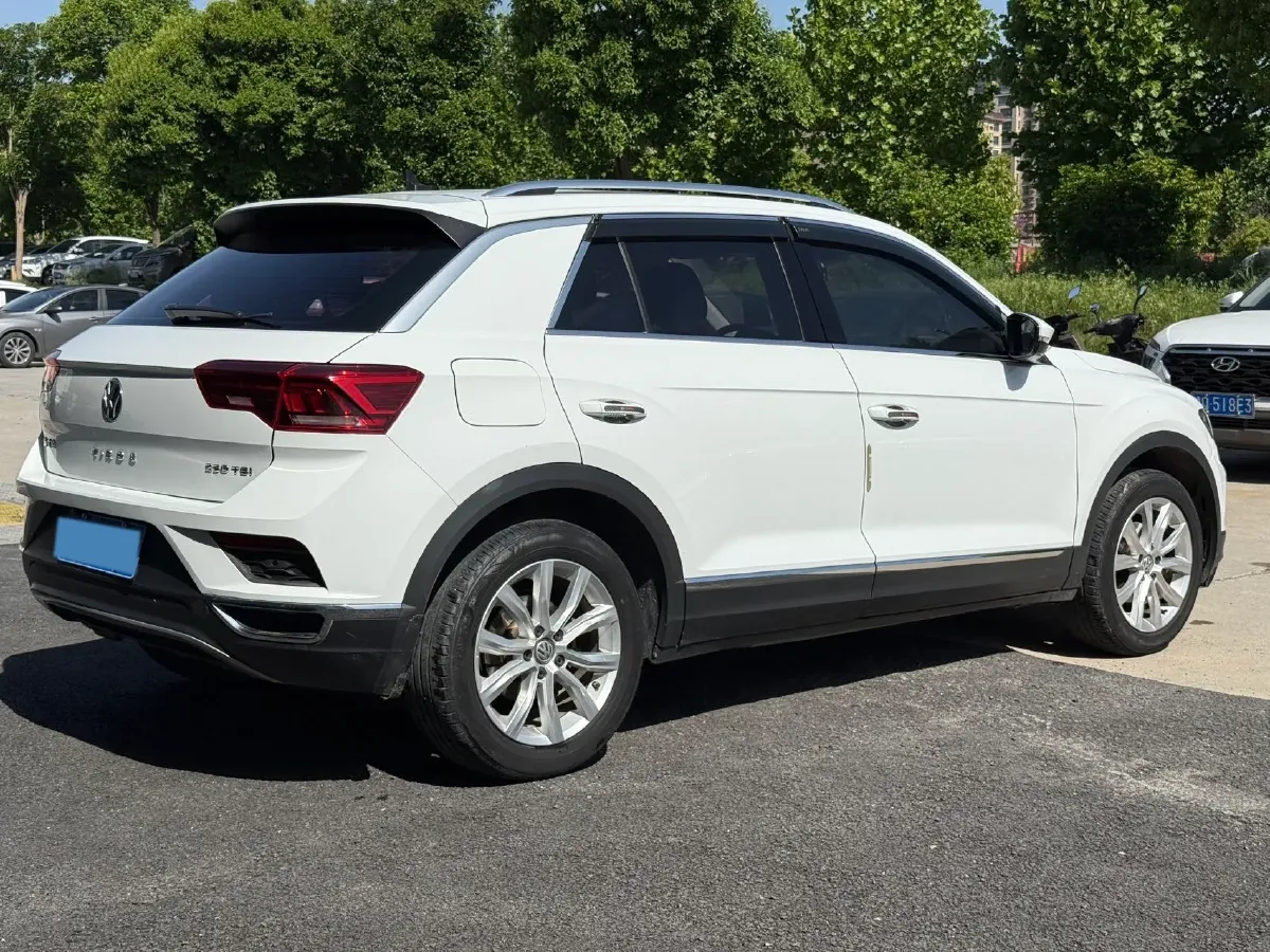 2020 Volkswagen T-Roc 1.4T 131HP L4 7DCT,autocango,china used car exporter,china ev exporter,chinese used car exporter,chinese used ev exporter