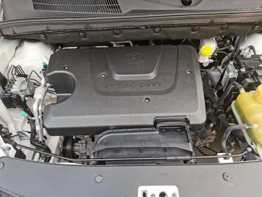 2016 BaoJun 730 1.5L 112HP L4 5MT,autocango,china used car exporter,china ev exporter,chinese used car exporter,chinese used ev exporter