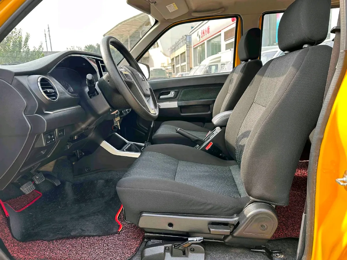 2021 Dongfeng RuiQi 2.4L 158HP L4 5MT,autocango,china used car exporter,china ev exporter,chinese used car exporter,chinese used ev exporter