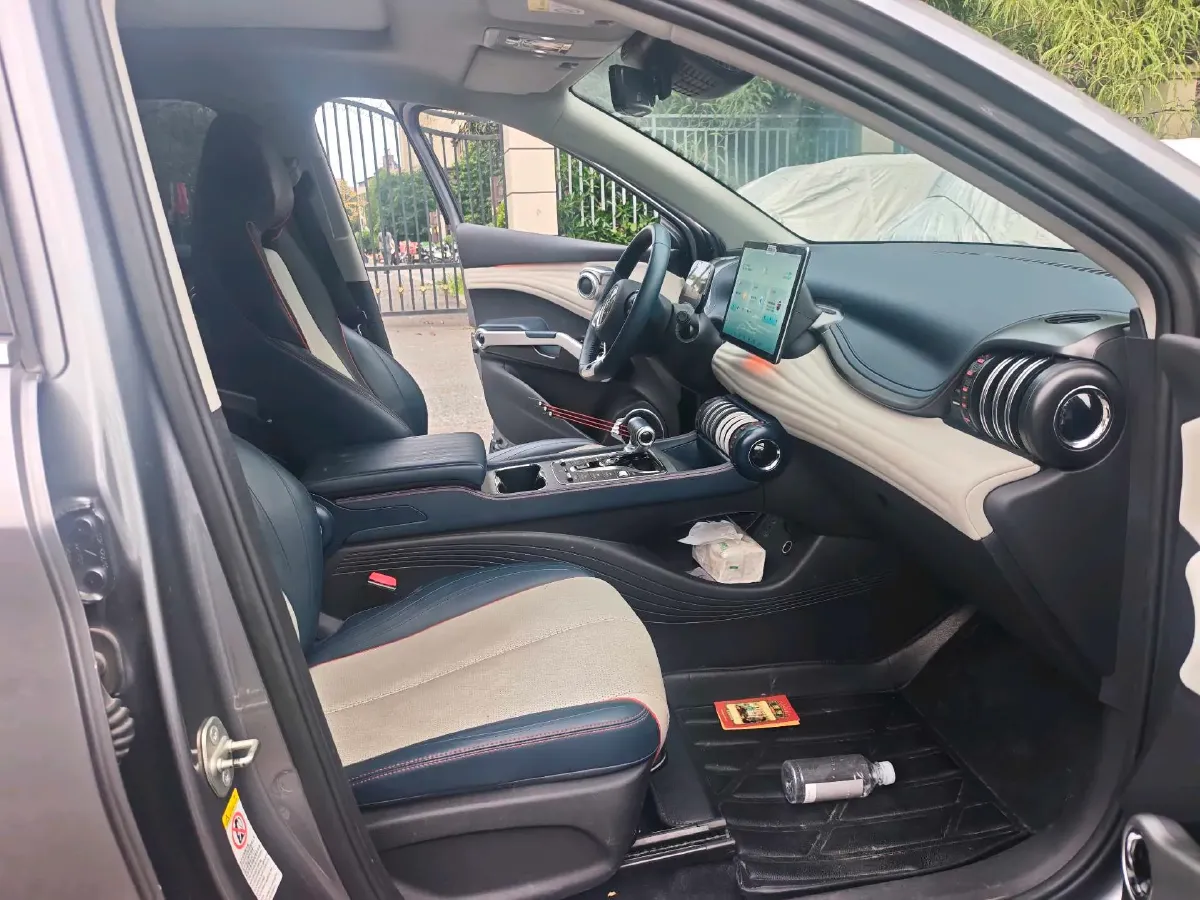2022 Foton Grand General G7 2.0T 238HP L4 8AT,autocango,china used car exporter,china ev exporter,chinese used car exporter,chinese used ev exporter