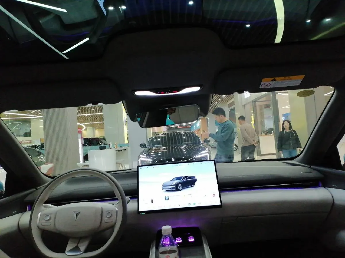 2024 Deepal L07 1.5L 98HP L4 REEV 28.39KWH,autocango,china used car exporter,china ev exporter,chinese used car exporter,chinese used ev exporter