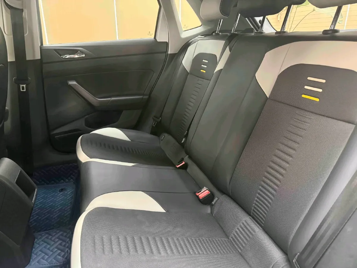 2021 Haval H6 1.5T 169HP L4 7DCT,autocango,china used car exporter,china ev exporter,chinese used car exporter,chinese used ev exporter