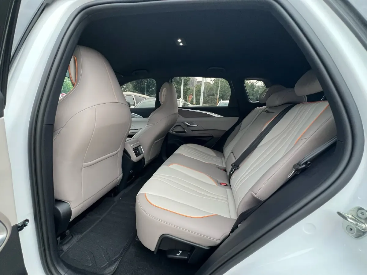2024 BYD Song Pro 1.5L 110HP L4 E-CVT PHEV 12.9KWH,autocango,china used car exporter,china ev exporter,chinese used car exporter,chinese used ev exporter