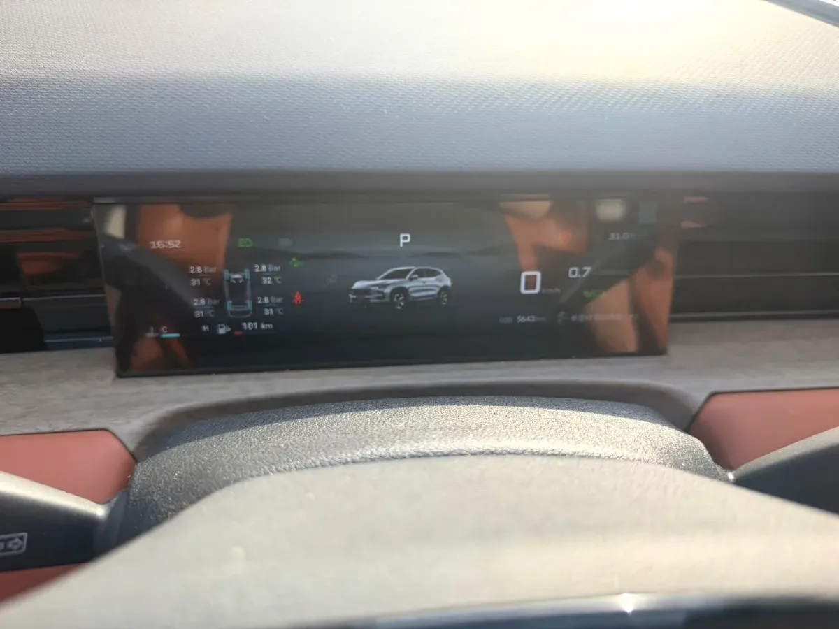 2025 Jetour DASHING 1.5T 184HP L4 7DCT,autocango,china used car exporter,china ev exporter,chinese used car exporter,chinese used ev exporter