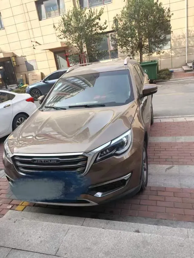 2018 Jetour X70 1.5T 147HP L4 5MT,autocango,china used car exporter,china ev exporter,chinese used car exporter,chinese used ev exporter