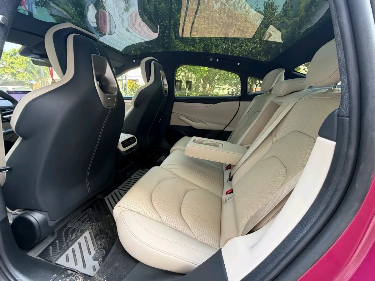 2024 MI SU7 BEV 94.3KWH,autocango,china used car exporter,china ev exporter,chinese used car exporter,chinese used ev exporter