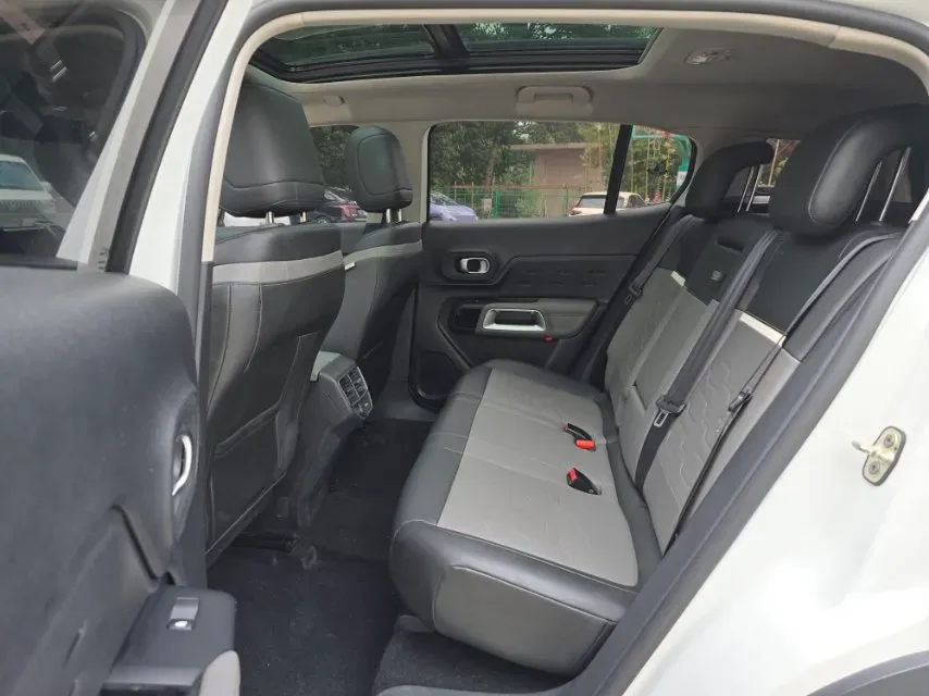 2019 Citroen C5 Aircross 1.6T 170HP L4 6AT,autocango,china used car exporter,china ev exporter,chinese used car exporter,chinese used ev exporter