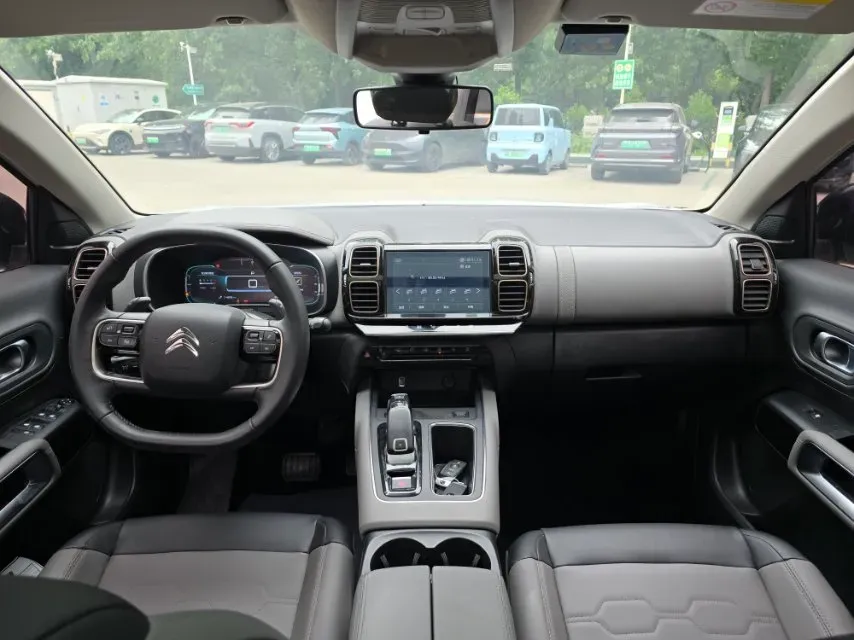 2019 Citroen C5 Aircross 1.6T 170HP L4 6AT,autocango,china used car exporter,china ev exporter,chinese used car exporter,chinese used ev exporter