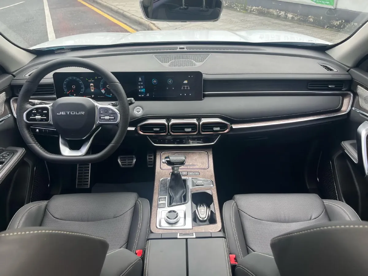 2021 Jetour X70 Plus 1.6T 197HP L4 7DCT,autocango,china used car exporter,china ev exporter,chinese used car exporter,chinese used ev exporter