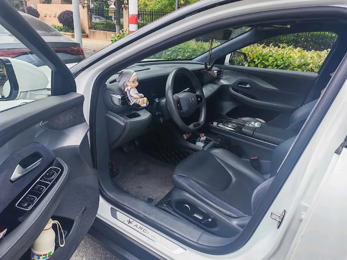 2022 ARCFOX αS BEV 93.6KWH,autocango,china used car exporter,china ev exporter,chinese used car exporter,chinese used ev exporter