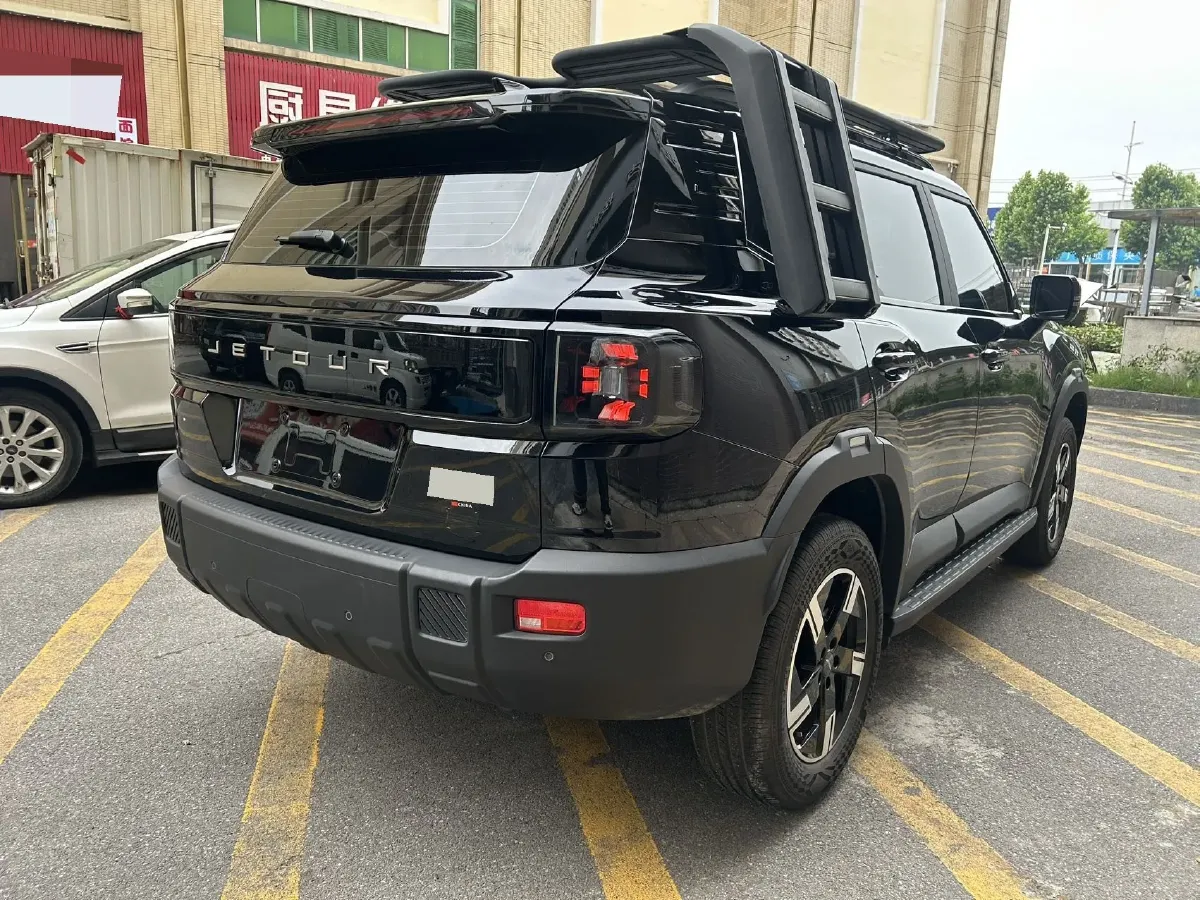 2025 Jetour DASHING 1.5T 184HP L4 7DCT,autocango,china used car exporter,china ev exporter,chinese used car exporter,chinese used ev exporter