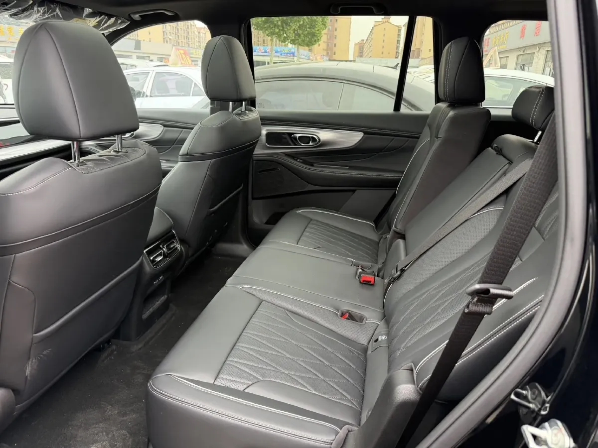 2025 GAC Trumpchi GS8 2.0T 252HP L4 8AT,autocango,china used car exporter,china ev exporter,chinese used car exporter,chinese used ev exporter