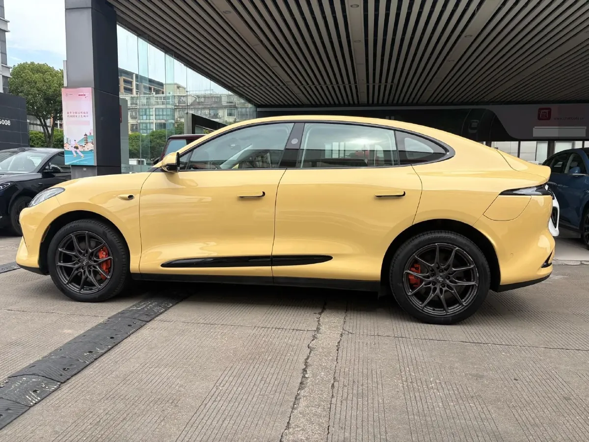 2023 IM LS6 BEV 71KWH,autocango,china used car exporter,china ev exporter,chinese used car exporter,chinese used ev exporter