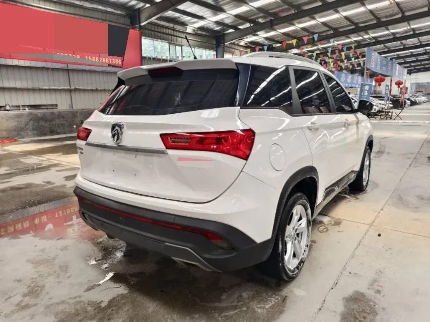 2018 BaoJun 530 1.5T 150HP L4 6MT,autocango,china used car exporter,china ev exporter,chinese used car exporter,chinese used ev exporter