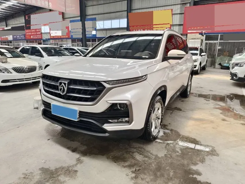 2018 BaoJun 530 1.5T 150HP L4 6MT,autocango,china used car exporter,china ev exporter,chinese used car exporter,chinese used ev exporter