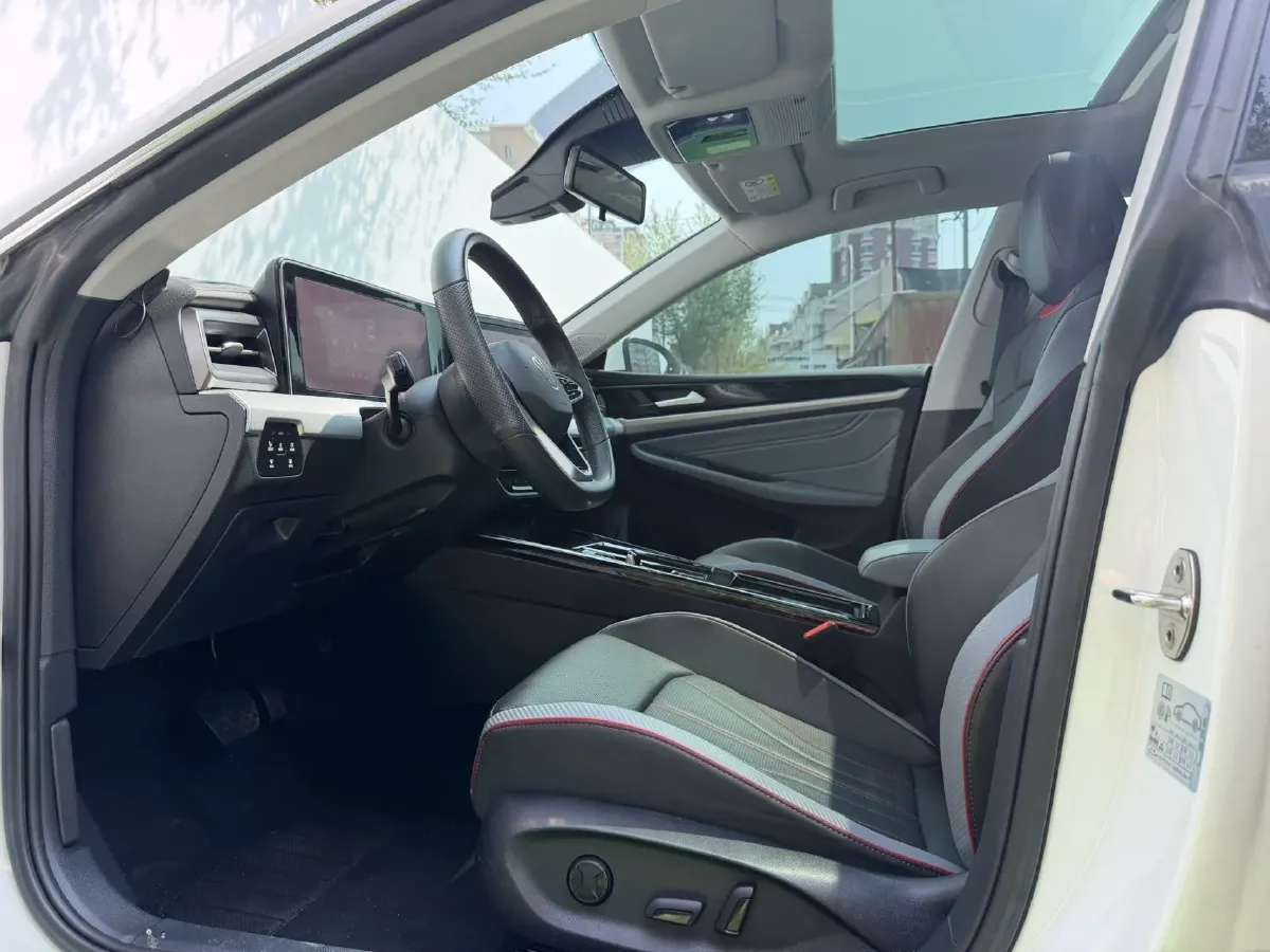 2023 Volkswagen Lamando 1.4T 150HP L4 7DCT,autocango,china used car exporter,china ev exporter,chinese used car exporter,chinese used ev exporter