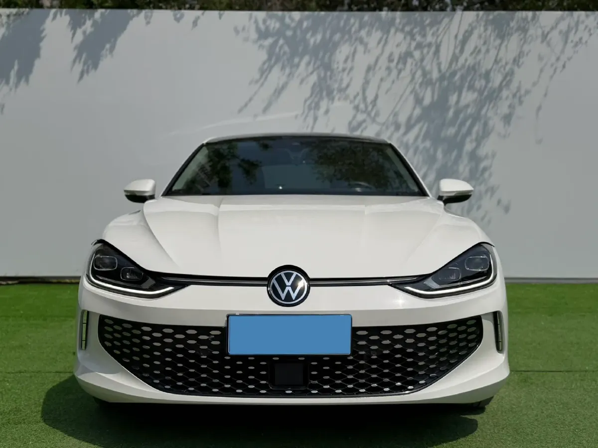 2023 Volkswagen Lamando 1.4T 150HP L4 7DCT,autocango,china used car exporter,china ev exporter,chinese used car exporter,chinese used ev exporter
