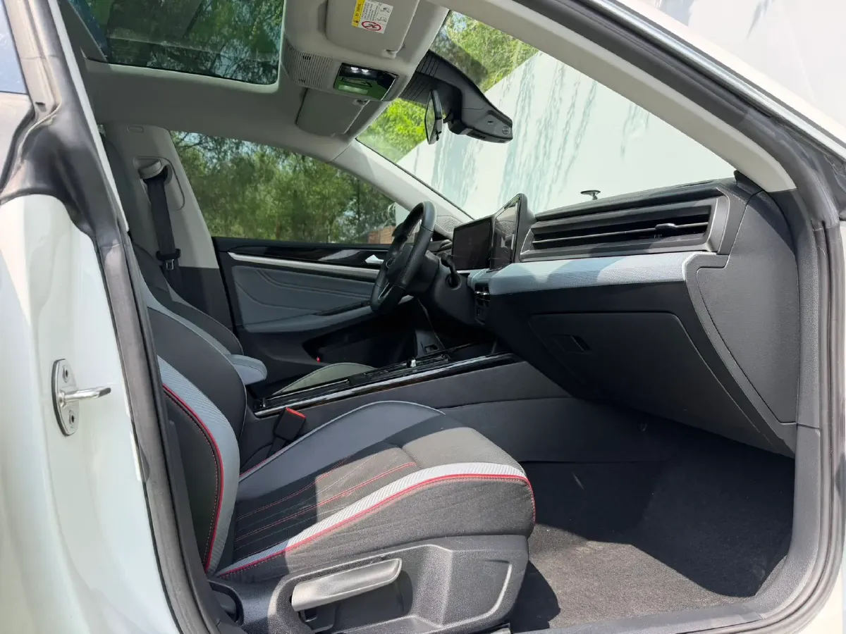 2023 Volkswagen Lamando 1.4T 150HP L4 7DCT,autocango,china used car exporter,china ev exporter,chinese used car exporter,chinese used ev exporter